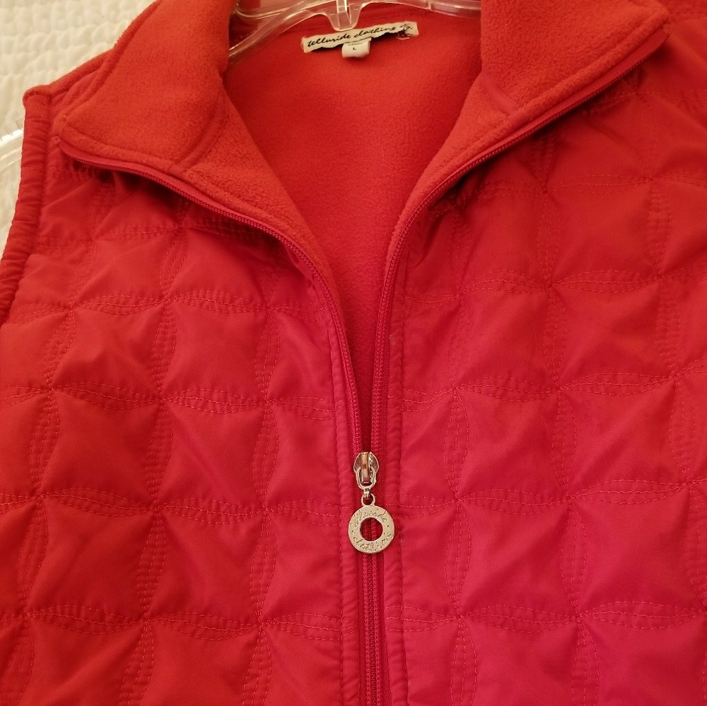 RED VEST - Picture 6 of 8